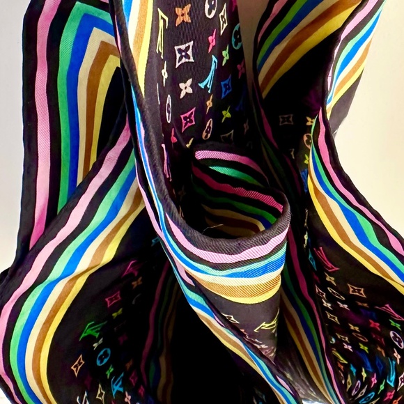 Louis Vuitton Accessories - Louis Vuitton Mini Multicolore Silk Scarf